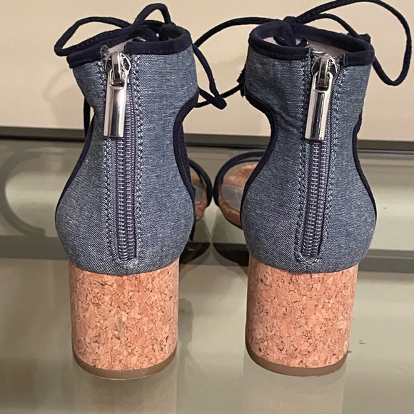 Bandolino cork/denim sandals size 7.5 - Picture 3 of 9